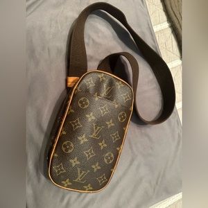 Louis Vuitton Pochette Gange Monogram Canvas